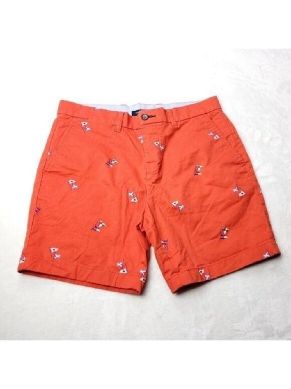 Tommy Hilfiger Chino Shorts Mens 32 Red Flag Sailing Nautical AOP Preppy Khaki